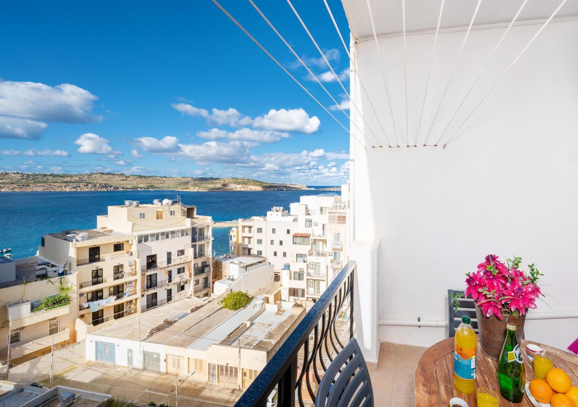 Seashells Apartments With Terrace, Just Off The Seafront In Bugibba - By Getawaysmalta St. Paul's Bay Exterior foto